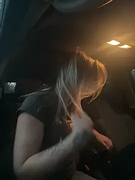 Jessiejames32 online show from 16, 1, 2025