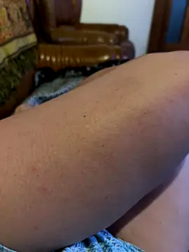 Snapshot of sweetmystery1 chatting on 11, 9, 2025 sweetmystery1 online show from 11, 9, 2025