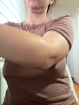 Snapshot of sweetmystery1 chatting on 11, 10, 2025 sweetmystery1 online show from 11, 10, 2025