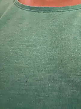 Snapshot of sweetmystery1 chatting on 19, 10, 2025 sweetmystery1 online show from 19, 10, 2025