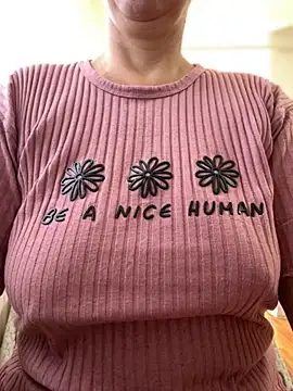 Snapshot of sweetmystery1 chatting on 25, 10, 2025 sweetmystery1 online show from 25, 10, 2025