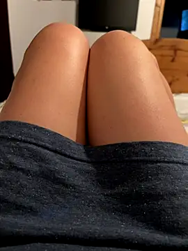 Snapshot of sweetmystery1 chatting on 13, 12, 2025 sweetmystery1 online show from 13, 12, 2025