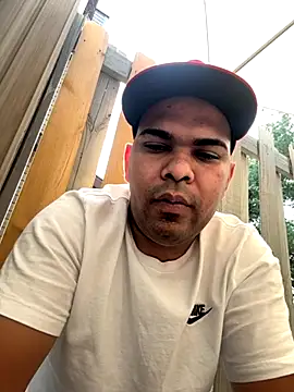 Snapshot of marhi32 chatting on 14, 9, 2025 marhi32 online show from 14, 9, 2025