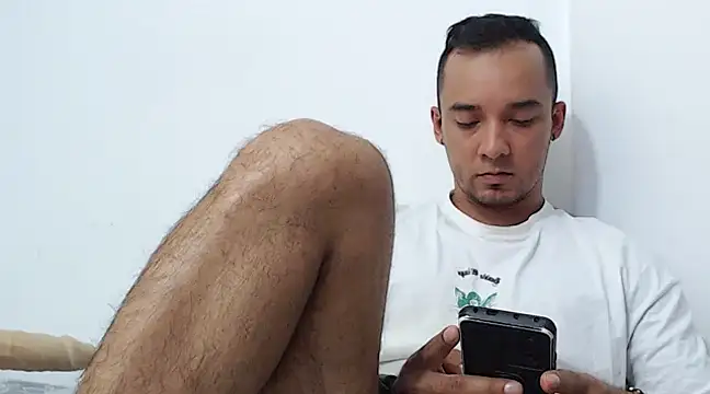 Snapshot of SimonRoberth chatting on 4, 3, 2025 SimonRoberth online show from 4, 3, 2025