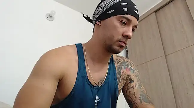 Snapshot of SimonRoberth chatting on 20, 3, 2025 SimonRoberth online show from 20, 3, 2025