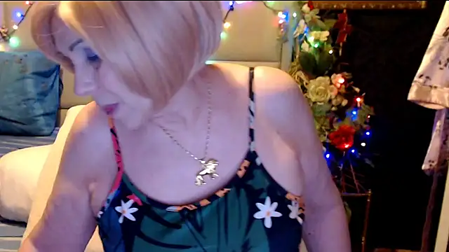 HappyWomanOn online show from 5, 3, 2025