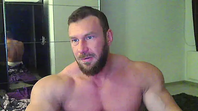 Snapshot of muscularkevin chatting on 21, 4, 2026 muscularkevin online show from 21, 4, 2026
