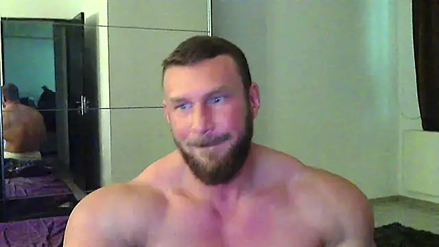 Snapshot of muscularkevin chatting on 23, 4, 2026 muscularkevin online show from 23, 4, 2026