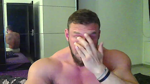 Snapshot of muscularkevin chatting on 24, 4, 2026 muscularkevin online show from 24, 4, 2026