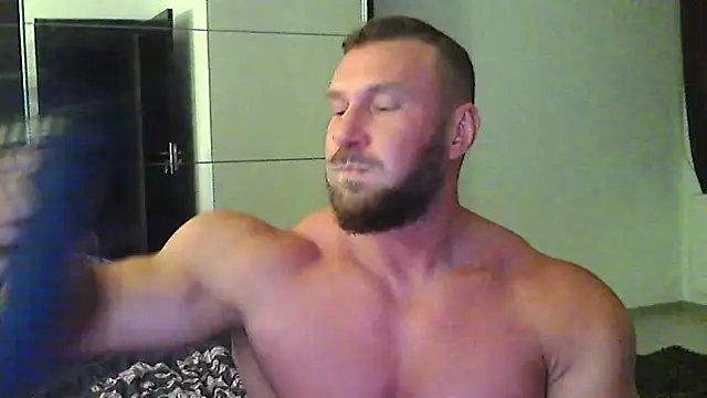 Snapshot of muscularkevin chatting on 21, 5, 2026 muscularkevin online show from 21, 5, 2026