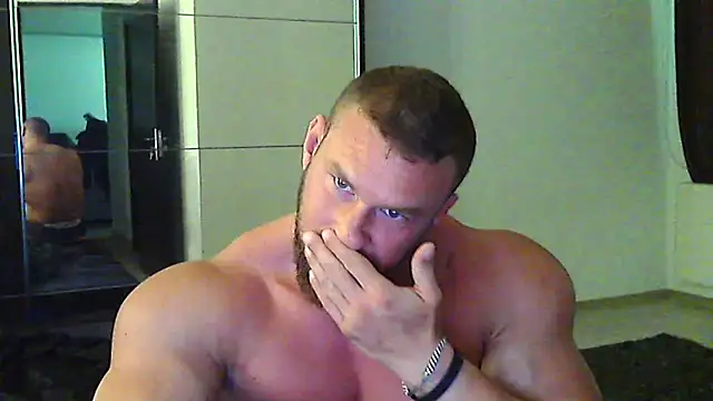 Snapshot of muscularkevin chatting on 25, 5, 2026 muscularkevin online show from 25, 5, 2026