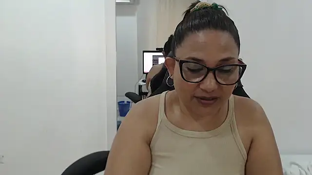 Katha Marck online show from 13, 9, 2025