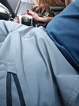 Hotredheadandtoungelasher online show from 27, 2, 2025