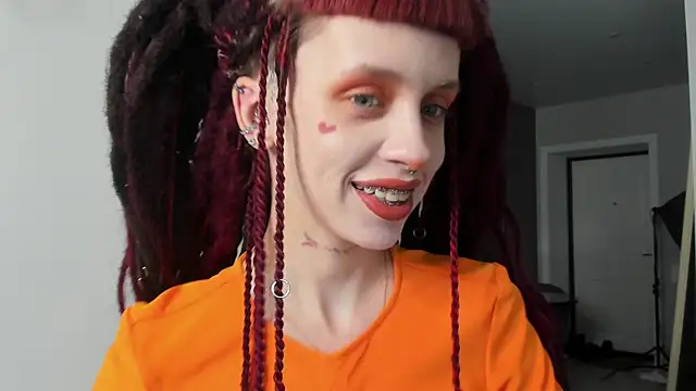 Snapshot of FlowerOfSin2001 chatting on 3, 3, 2025 FlowerOfSin2001 online show from 3, 3, 2025