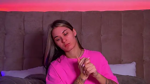 RachelSimpson online show from 3, 2, 2025