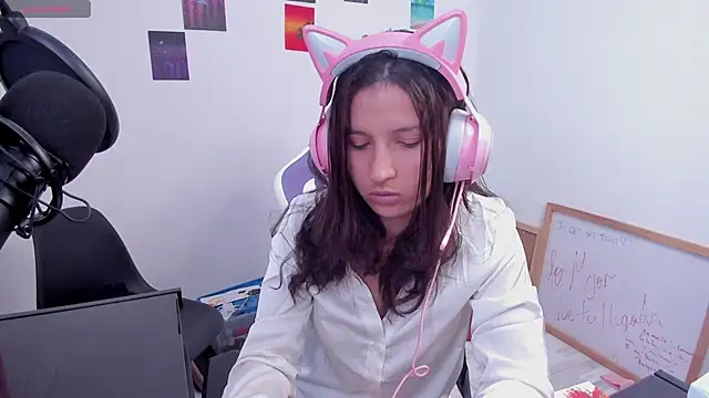 Cositarica  online show from 1, 2, 2026