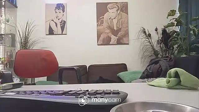 Snapshot of der_dino30 chatting on 7, 2, 2025 der dino30 online show from 7, 2, 2025