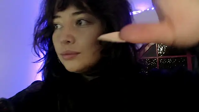 Snapshot of Hannah-Valhalla chatting on 14, 2, 2025 Hannah-Valhalla online show from 14, 2, 2025