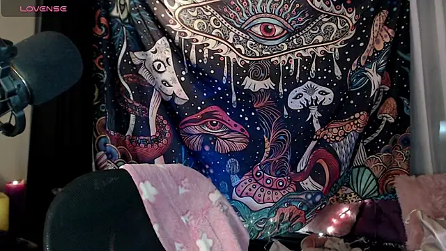 Snapshot of Hannah-Valhalla chatting on 31, 10, 2025 Hannah-Valhalla online show from 31, 10, 2025