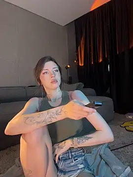 Snapshot of Bastet chatting on 8, 6, 2026 Bastet online show from 8, 6, 2026
