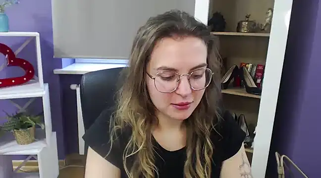 Zoey Erotic online show from 21, 1, 2025