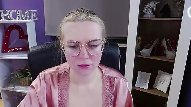 Snapshot of Zoey_Erotic chatting on 3, 2, 2026 Zoey Erotic online show from 3, 2, 2026