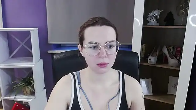 Zoey Erotic online show from 1, 4, 2026