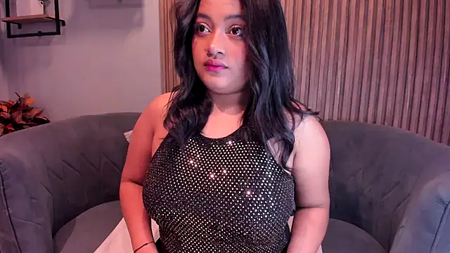 Snapshot of Sariitaa_ chatting on 11, 11, 2025 Sariitaa online show from 11, 11, 2025