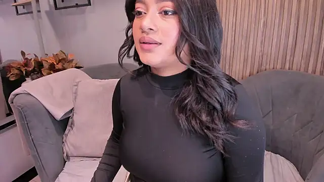 Snapshot of Sariitaa_ chatting on 15, 11, 2025 Sariitaa online show from 15, 11, 2025