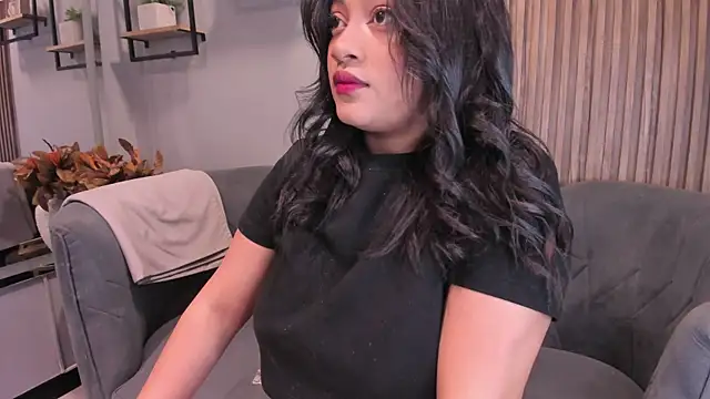 Snapshot of Sariitaa_ chatting on 21, 11, 2025 Sariitaa online show from 21, 11, 2025