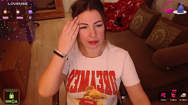 LauraClarck online show from 23, 1, 2025