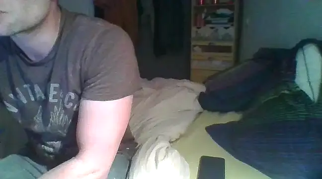 MmaxX004 online show from 5, 3, 2025