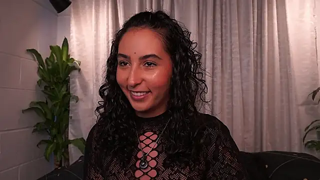agatha collins  online show from 20, 5, 2026