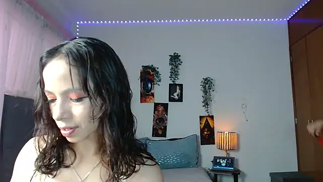 Snapshot of 3littleschoolteens chatting on 12, 9, 2025 3littleschoolteens online show from 12, 9, 2025