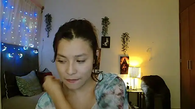 Snapshot of 3littleschoolteens chatting on 15, 9, 2025 3littleschoolteens online show from 15, 9, 2025