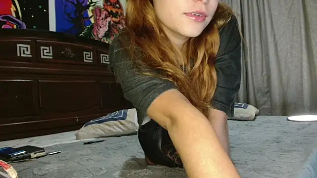 Snapshot of 3littleschoolteens chatting on 5, 10, 2025 3littleschoolteens online show from 5, 10, 2025