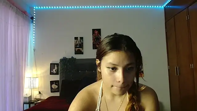 Snapshot of 3littleschoolteens chatting on 9, 10, 2025 3littleschoolteens online show from 9, 10, 2025