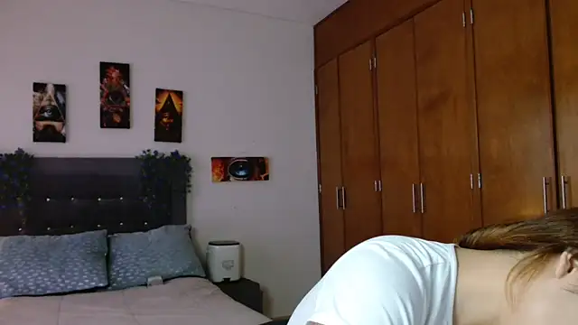 Snapshot of 3littleschoolteens chatting on 14, 10, 2025 3littleschoolteens online show from 14, 10, 2025