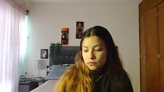 Snapshot of 3littleschoolteens chatting on 27, 10, 2025 3littleschoolteens online show from 27, 10, 2025