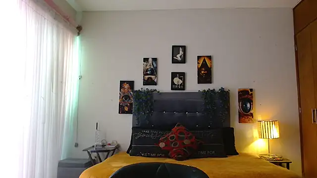 Snapshot of 3littleschoolteens chatting on 2, 12, 2025 3littleschoolteens online show from 2, 12, 2025