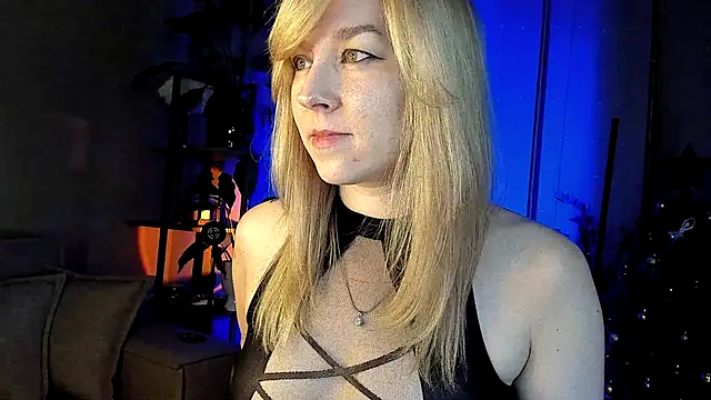 Snapshot of 5_in_one chatting on 8, 2, 2025 5 in one online show from 8, 2, 2025