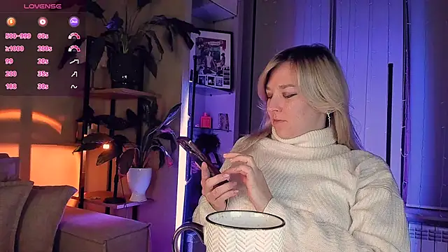 Snapshot of 5_in_one chatting on 6, 10, 2025 5 in one online show from 6, 10, 2025