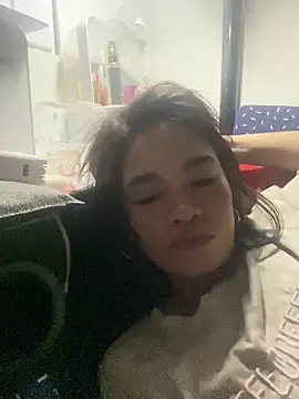 pinay4uwithagoodheart online show from 16, 4, 2026