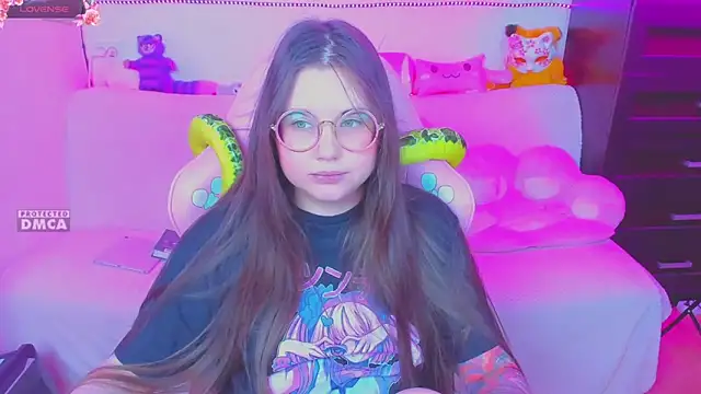 Lolisuccub online show from 4, 2, 2025