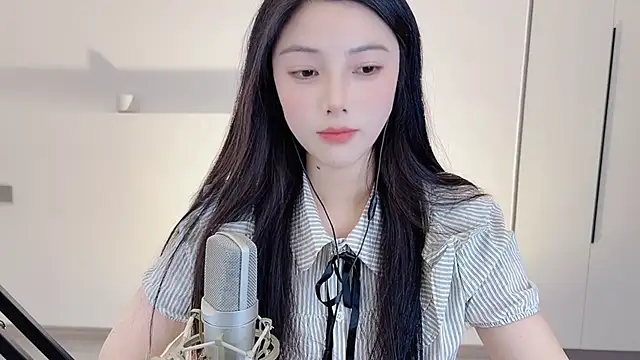 HaagenDazs  online show from 19, 2, 2025