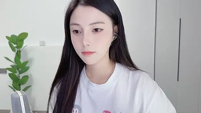 HaagenDazs  online show from 7, 10, 2025