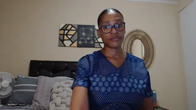 Creamyass22 online show from 25, 3, 2026