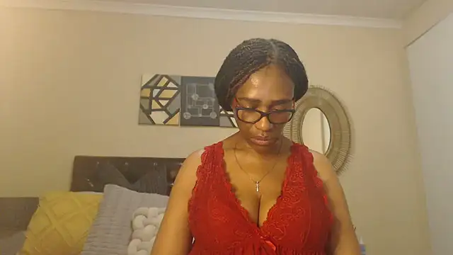 Creamyass22 online show from 28, 6, 2026