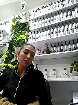 LunaZambrano online show from 25, 2, 2025