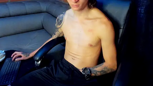 Snapshot of Dmtry6 chatting on 13, 1, 2025 Dmtry6 online show from 13, 1, 2025